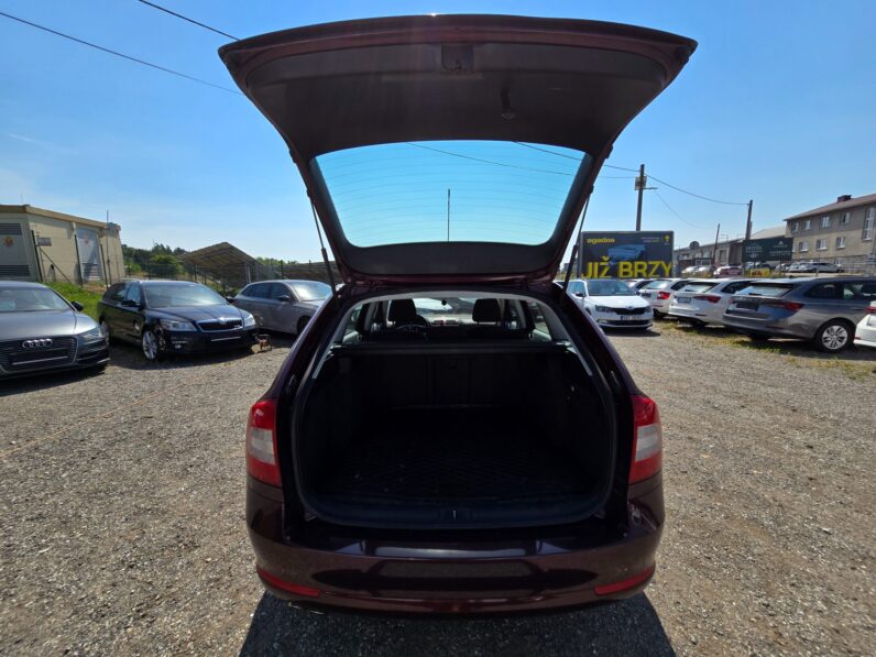 
								Škoda Octavia 2010 – 1.8 Tsi 118kW DSG po servisu full									