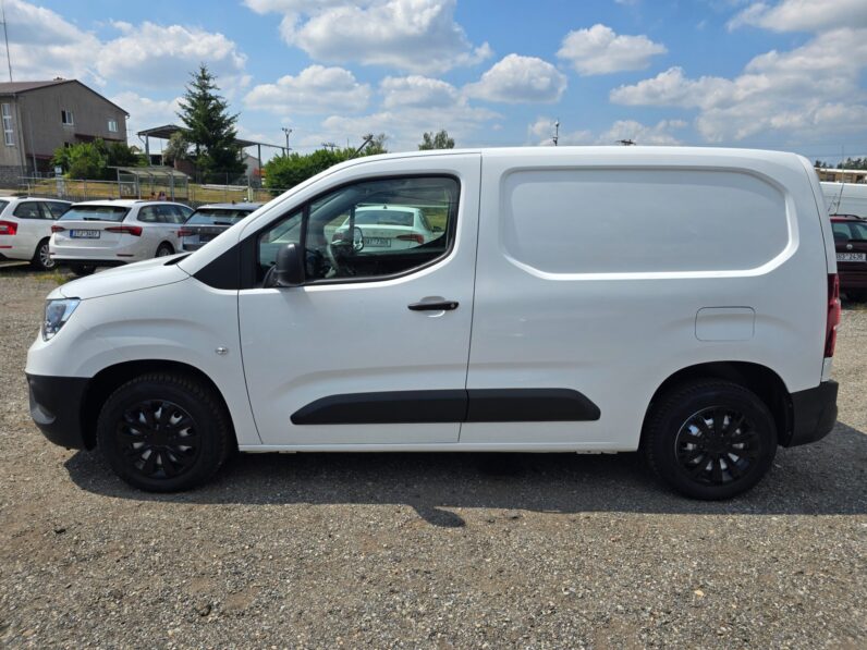 
								Opel Combo 2020 – 1.2 Turbo 81KW L1H1 full									