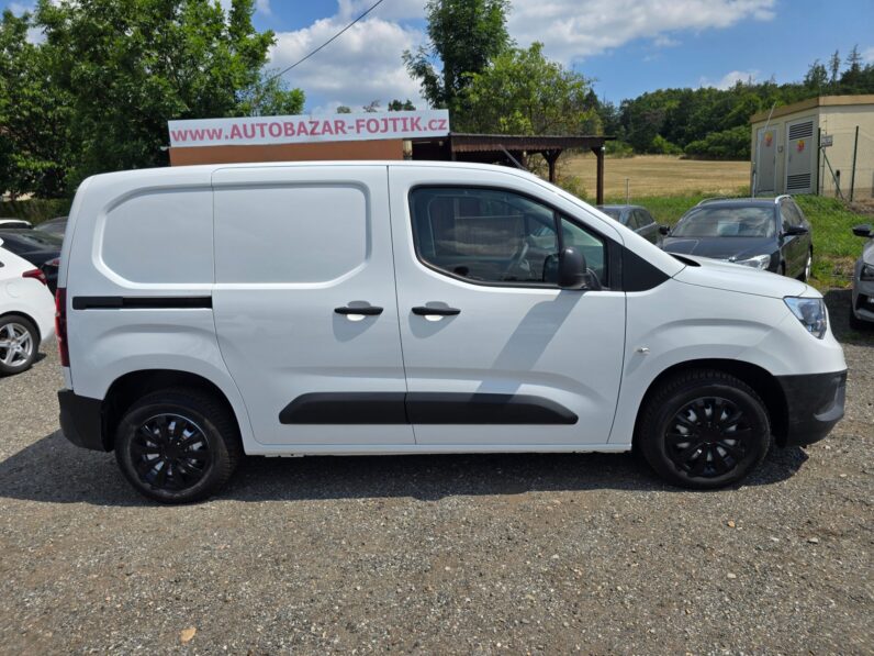 
								Opel Combo 2020 – 1.2 Turbo 81KW L1H1 full									