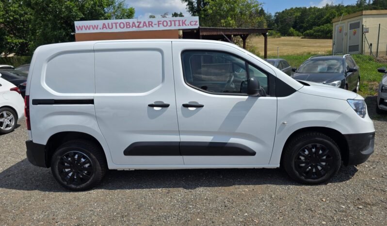 
								Opel Combo 2020 – 1.2 Turbo 81KW L1H1 full									