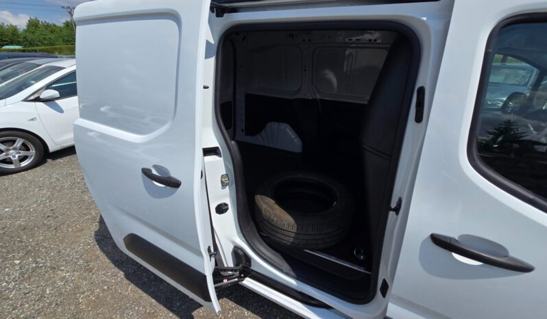 
								Opel Combo 2020 – 1.2 Turbo 81KW L1H1 full									