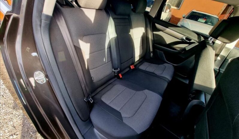 
								Volkswagen Passat 1,6 TDi 77KW DSG,Comfort 2012 full									