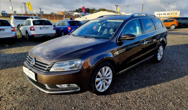 
								Volkswagen Passat 1,6 TDi 77KW DSG,Comfort 2012 full									