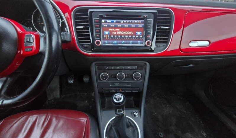 
								Volkswagen Beetle 1.6 TDi 2012 full									