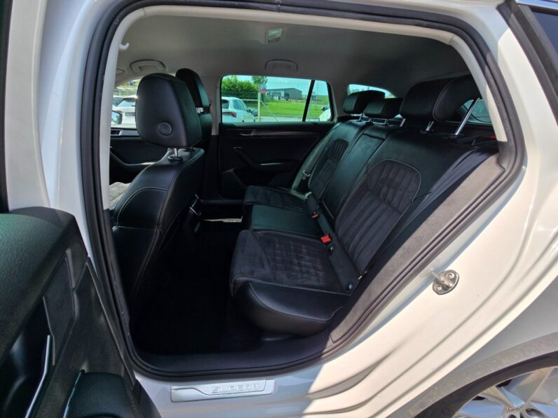 
								Škoda Superb 2020 – 2.0 TDI 147KW 4×4 DSG Style full									
