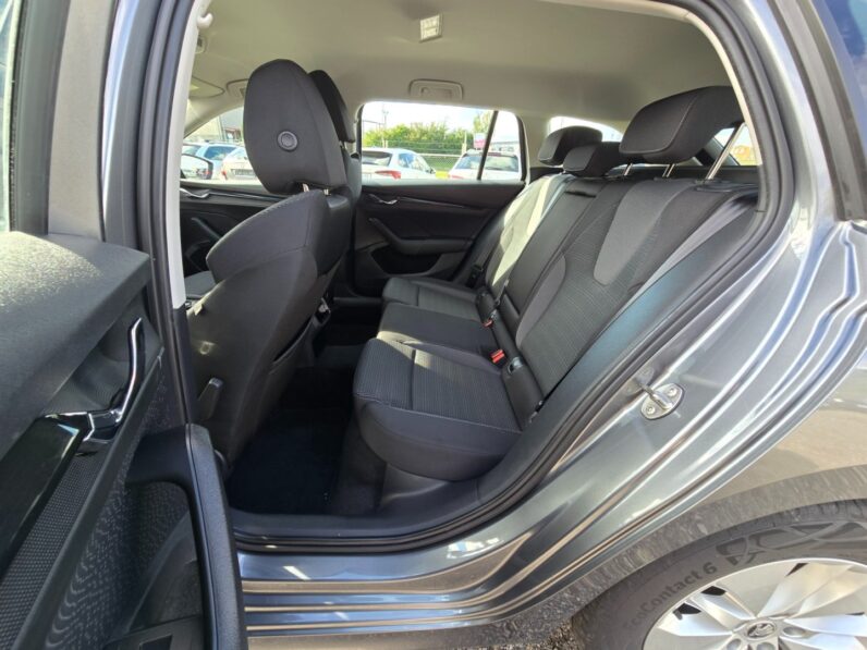 
								Škoda Octavia 2023 – 2.0 TDI 85KW DSG Style full									