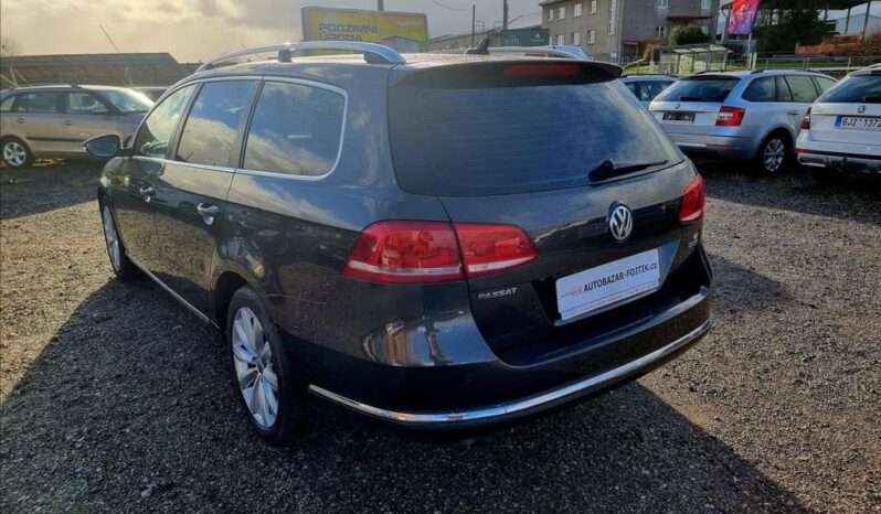 
								Volkswagen Passat 1,6 TDi 77KW DSG,Comfort 2012 full									