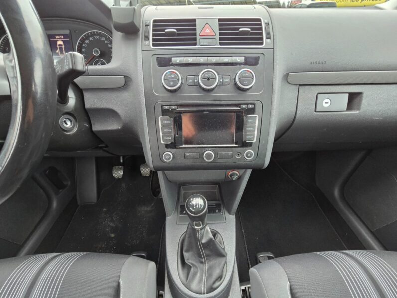 
								Volkswagen Touran 1.2 TSI 77KW Comfort,panorama 2013 full									