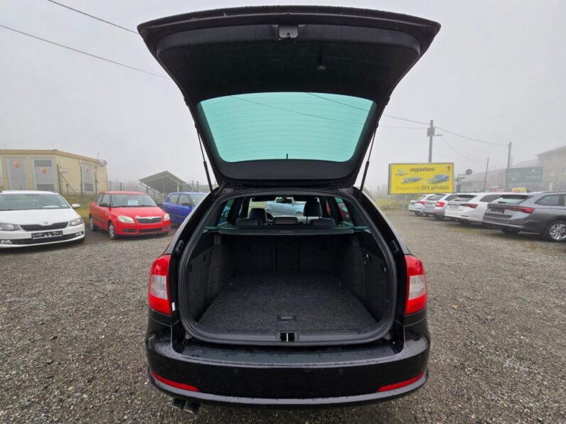 
								Škoda Octavia 2.0 TDi 125KW RS 2012 full									