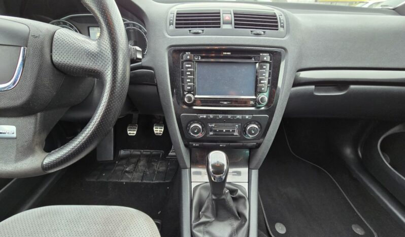 
								Škoda Octavia 2.0 TDi 125KW RS 2012 full									