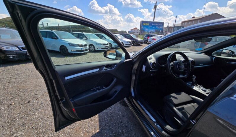 
								Audi A3 1.4 TFSi Sportback E-Tron 2015 full									