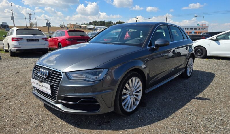
								Audi A3 1.4 TFSi Sportback E-Tron 2015 full									