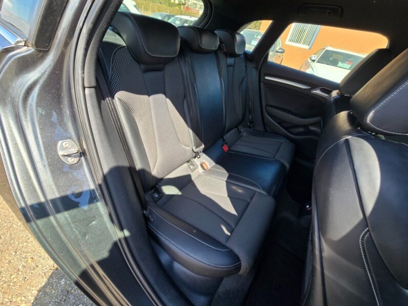 
								Audi A3 1.4 TFSi Sportback E-Tron 2015 full									
