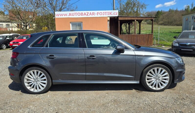
								Audi A3 1.4 TFSi Sportback E-Tron 2015 full									