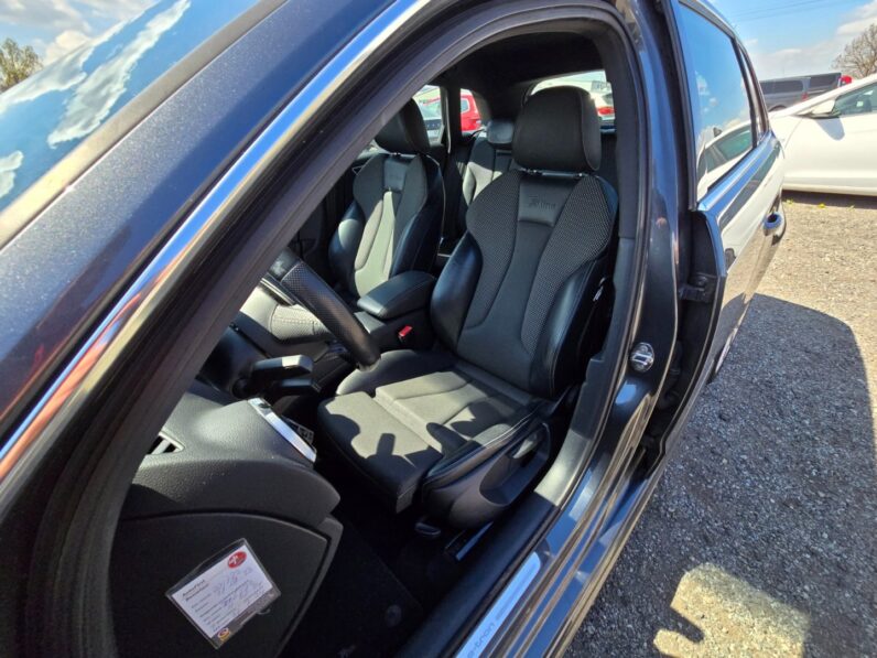 
								Audi A3 1.4 TFSi Sportback E-Tron 2015 full									