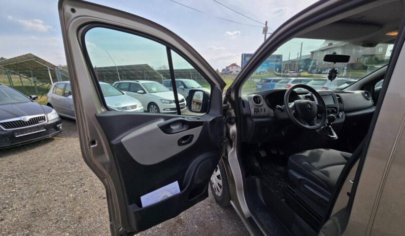 
								Renault Trafic 1.6 DCi 8.místné,nové CZ 2020 full									