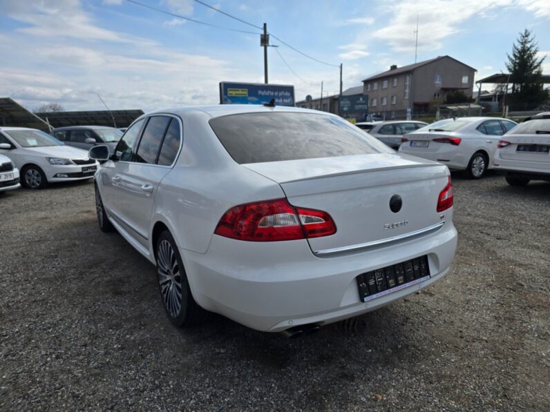 
								Škoda Superb 2.0 TDI 125KW Laurin & Klement 2013 full									