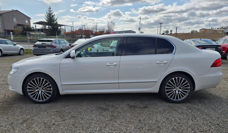 
								Škoda Superb 2.0 TDI 125KW Laurin & Klement 2013 full									