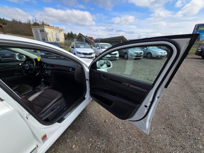 
								Škoda Superb 2.0 TDI 125KW Laurin & Klement 2013 full									