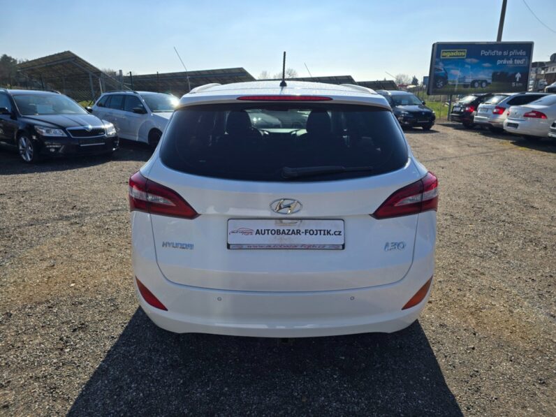 
								Hyundai i30 2016 – 1.6 CRDi ,nové CZ ,serviska full									