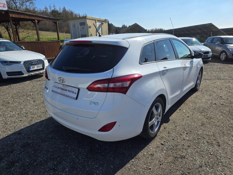 
								Hyundai i30 2016 – 1.6 CRDi ,nové CZ ,serviska full									