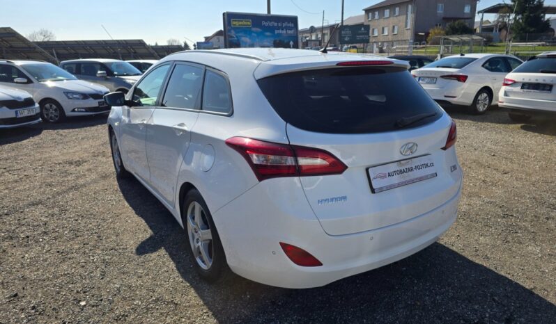 
								Hyundai i30 2016 – 1.6 CRDi ,nové CZ ,serviska full									