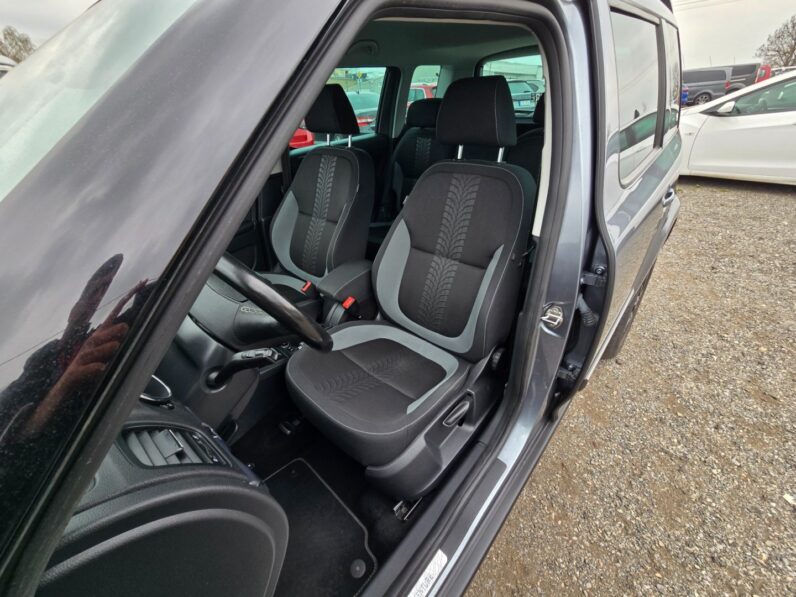 
								Škoda Yeti 2.0 TDi 81KW Adventure 2013 full									