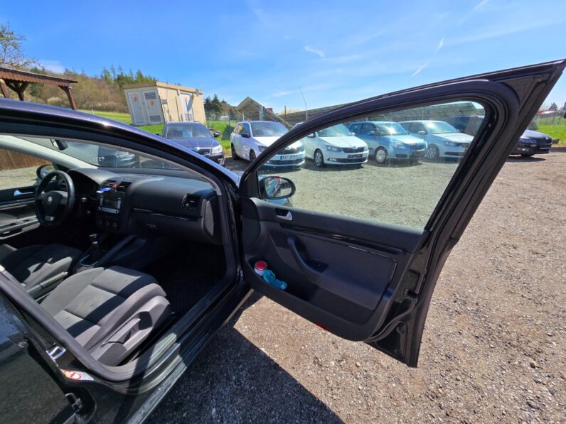 
								Volkswagen Golf 2.0 TDi 100KW bez DPF GT Sport 2007 full									