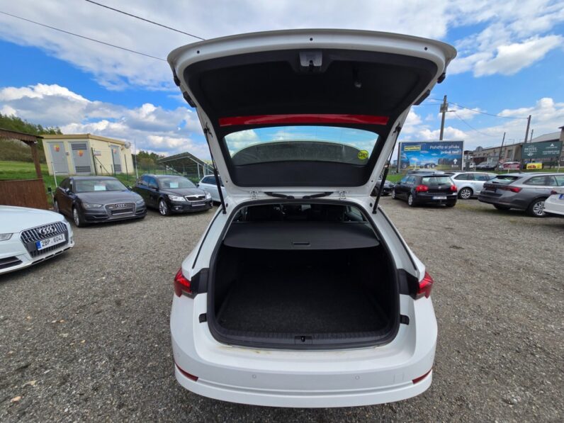 
								Škoda Octavia 1.5 TGi 96KW Ambiente 2023 full									
