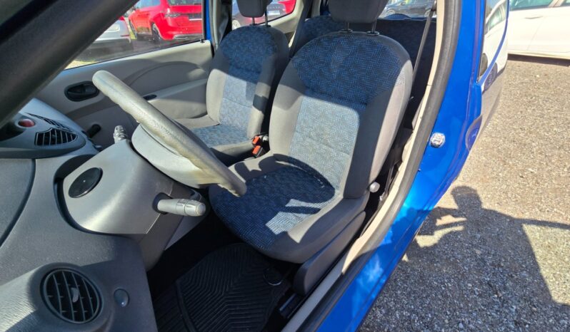 
								Renault Twingo 1.2 43KW klima garance km 2007 full									
