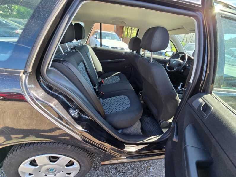 
								Škoda Fabia 2007 – 1.4 MPi 59 KW Ambiente full									