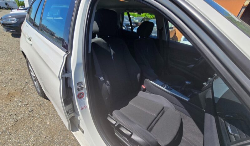 
								BMW Řada 3 316D Sport 2013 full									