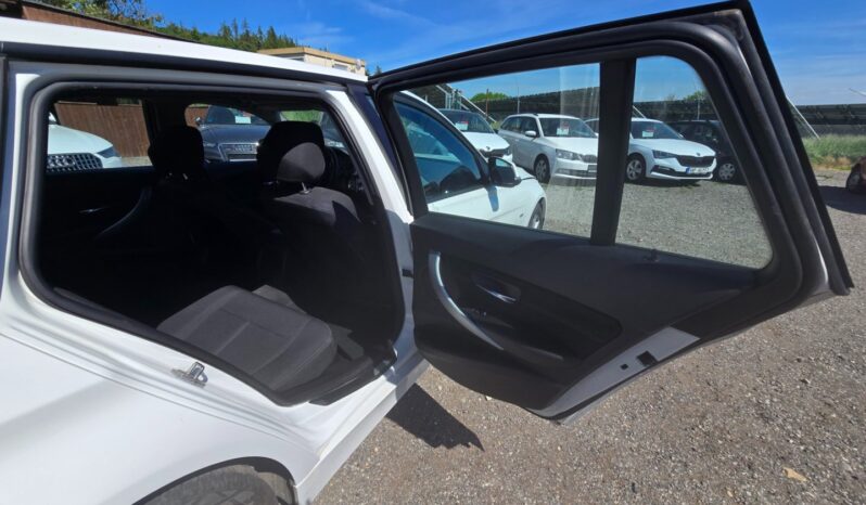 
								BMW Řada 3 316D Sport 2013 full									