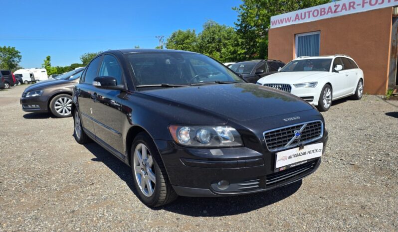 
								Volvo S40 2007 – 2.0D 100KW,nové CZ 1.majitel full									