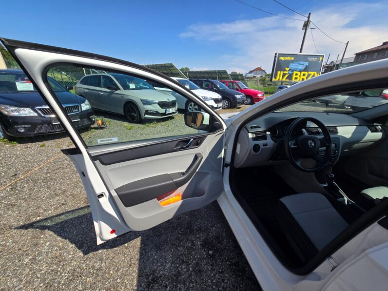 
								Škoda Rapid 1.2 TSi 63KW – 1.2 TSi 63KW aut.klima full									