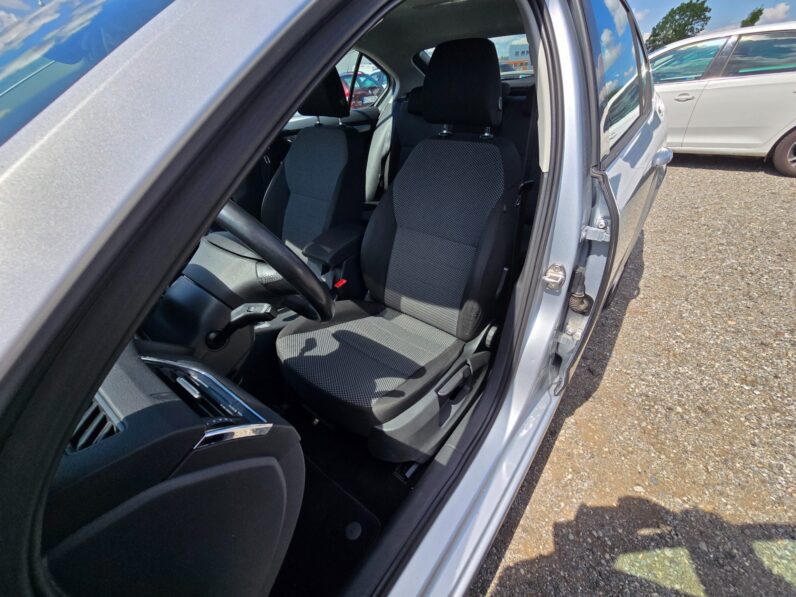 
								Škoda Octavia 2014 – 1.6 TDi 77KW DSG Ambition full									