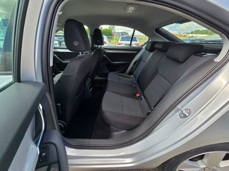 
								Škoda Octavia 2014 – 1.6 TDi 77KW DSG Ambition full									