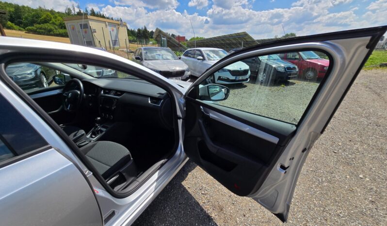 
								Škoda Octavia 2014 – 1.6 TDi 77KW DSG Ambition full									