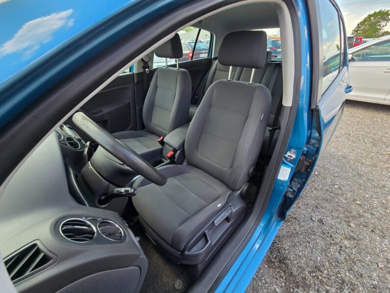 
								Volkswagen Golf Plus 2005 – 1.6 FSI Trend DSG full									