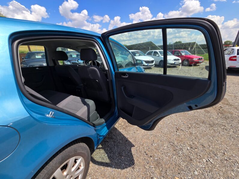 
								Volkswagen Golf Plus 2005 – 1.6 FSI Trend DSG full									