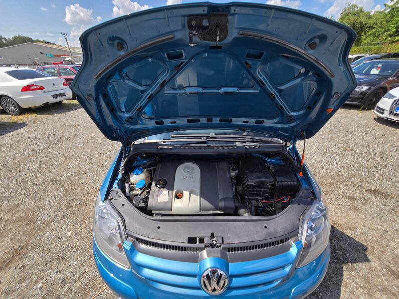 
								Volkswagen Golf Plus 2005 – 1.6 FSI Trend DSG full									