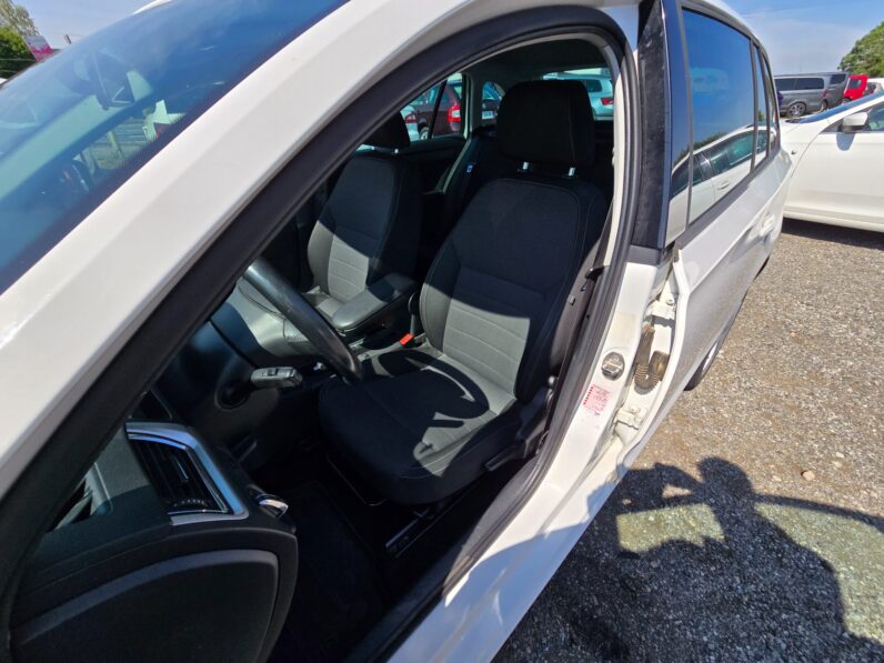 
								Škoda Rapid 2014 – 1.6 TDi 66kw Elegance DSG,nová STK full									