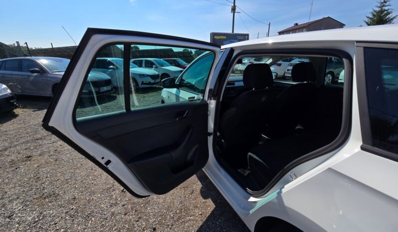 
								Škoda Rapid 2014 – 1.6 TDi 66kw Elegance DSG,nová STK full									