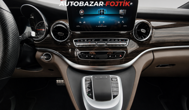 
								Mercedes-Benz Třída V 2022 – 300d AMG 4Matic AVANTGARDE full									
