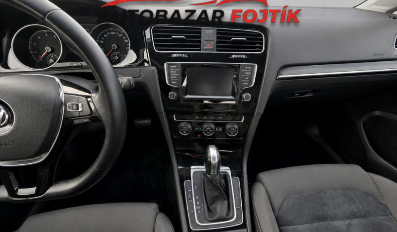 
								Volkswagen Golf 2015 – 1.4 TGi Highline DSG full									