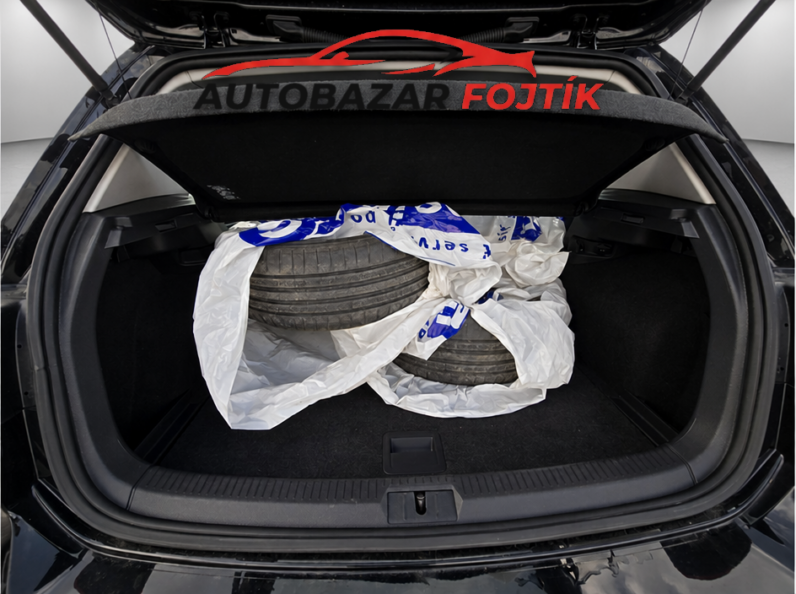 
								Volkswagen Golf 2015 – 1.4 TGi Highline DSG full									