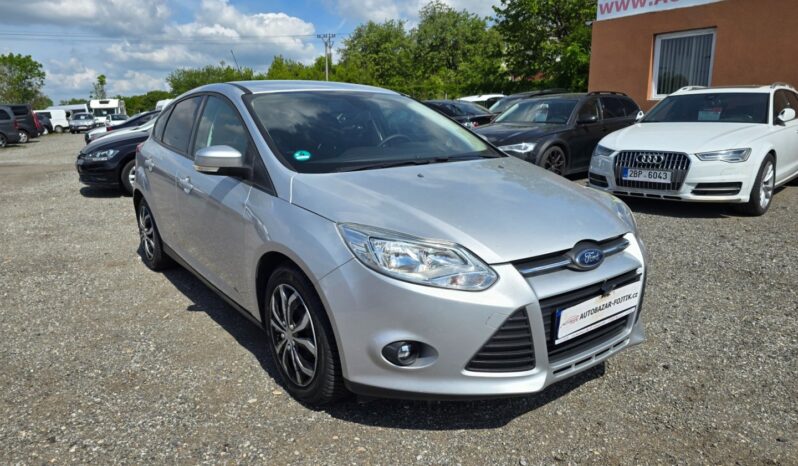 
								Ford Focus 2011 – 1.6i 77KW garance km full									