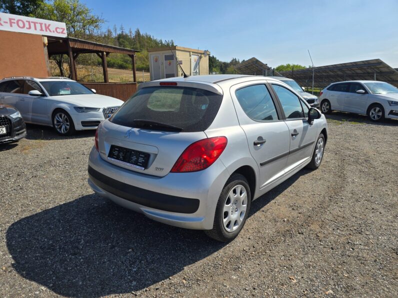 
								Peugeot 207 2008 – 1.4 54KW XR klima,2 sady kol,nová STK full									