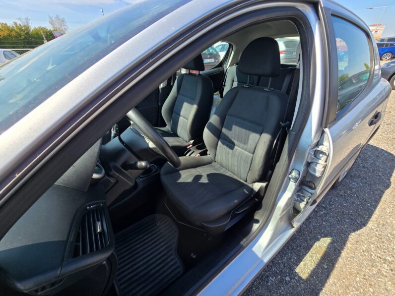 
								Peugeot 207 2008 – 1.4 54KW XR klima,2 sady kol,nová STK full									