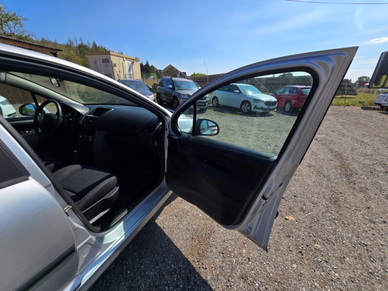 
								Peugeot 207 2008 – 1.4 54KW XR klima,2 sady kol,nová STK full									